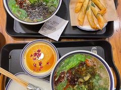 -云阿蛮云南生烫牛肉米线(奉贤路店)