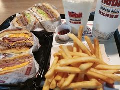 -The Habit Burger Grill 哈比特汉堡(复兴soho店)