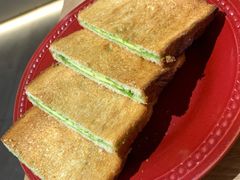 咖椰吐司-HELLO 27 意面·沙拉·帕尼尼