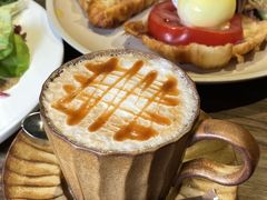 -Common Table · Brunch & Coffee
