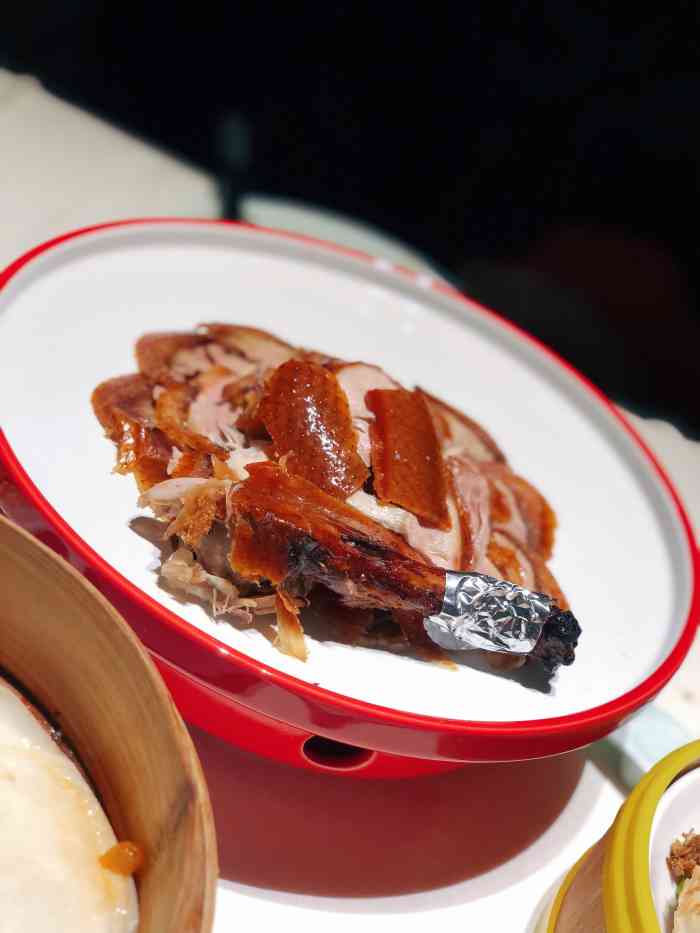 荣记烤鸭(市图书馆店)-"西安探店|荣记烤鸭服务堪比海底捞就餐.