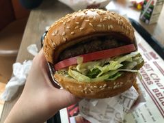-The Habit Burger Grill 哈比特汉堡(复兴soho店)