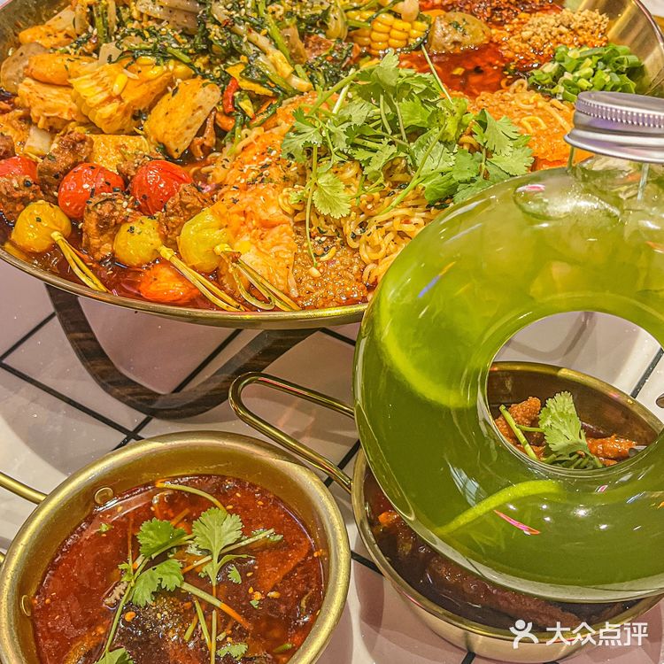 老板说这个是内蒙古的展现！真的很有创意了