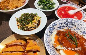 Shanghai-style Spare Ribs Noodles with Two Eggs