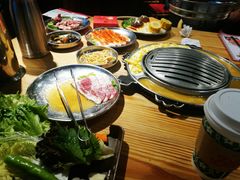 -青瓦炭韩潮烤肉(花园道店)