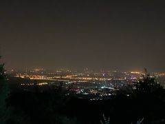 -鬼笑石后山停车场