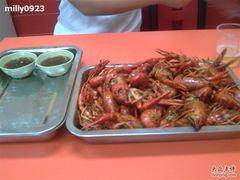 中辣小龙虾（大个25一斤）-香满堂川湘菜烤鱼(龙茗路店)