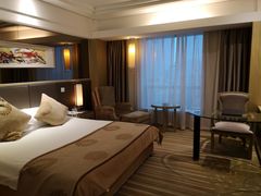 -南京双门楼宾馆(盐仓桥地铁站阅江楼店)