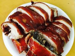-四更周店烤乳猪