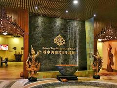 -泉城欧乐堡戏水湾艺术养生温泉