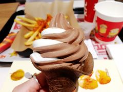 双旋比利黑巧冰激凌-肯德基(平江新城店)