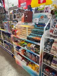 -逝水玩具折扣店