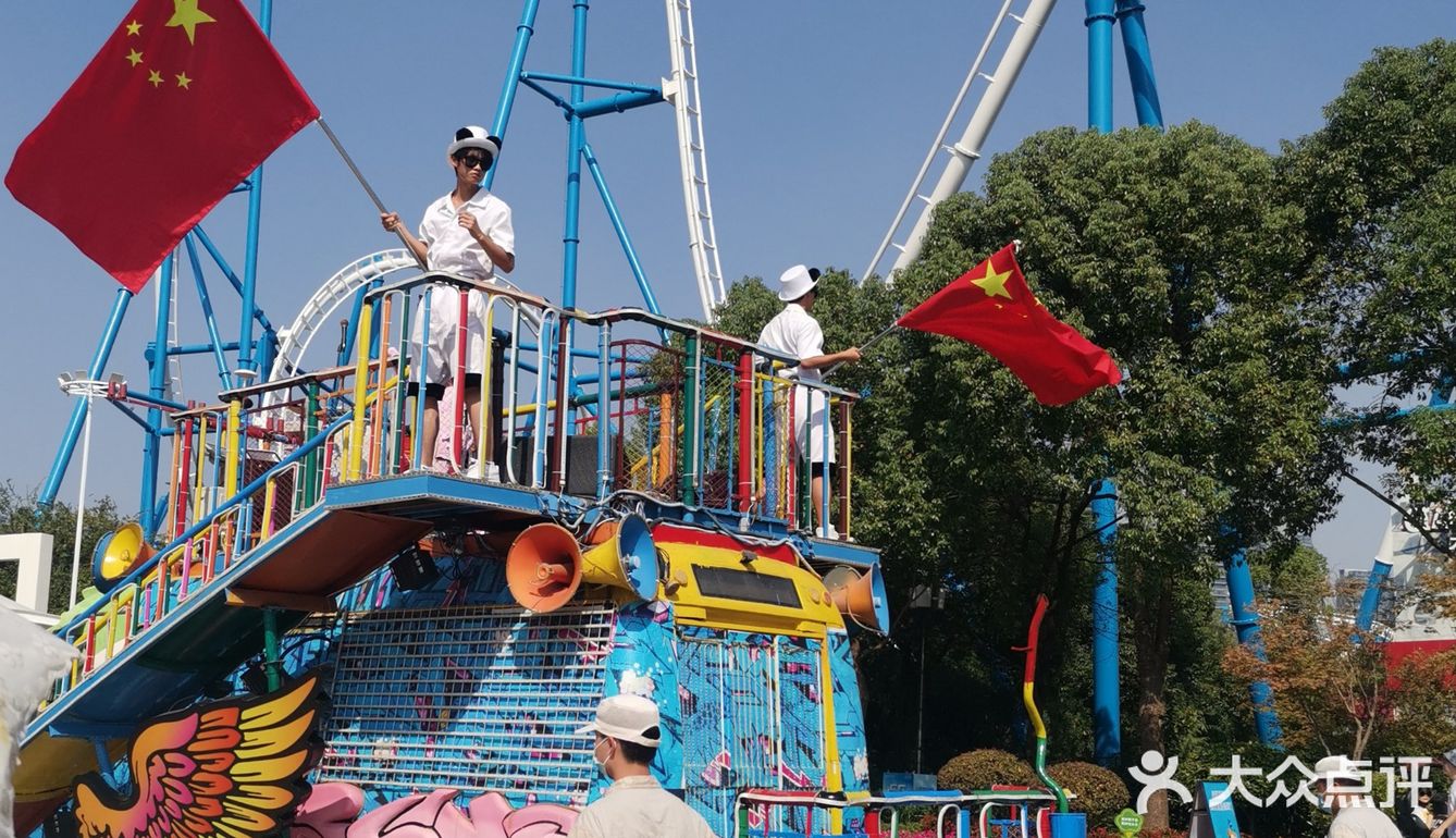 武汉欢乐谷街头艺术节强势来袭～十一特别节目《打码头》激情开演