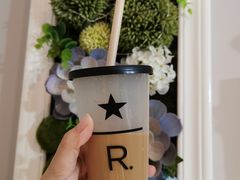 -星巴克臻选(上海合生汇1F店)