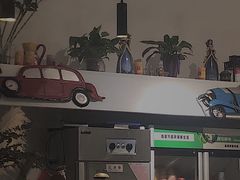 -Tony's House