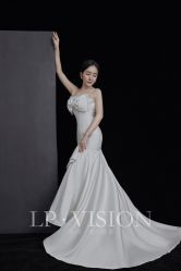 -乐派诗婚纱摄影