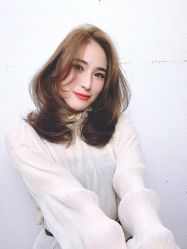 -洛施奇烫发染发沙龙