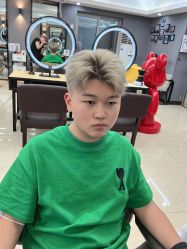 -藤野造型·烫发染发