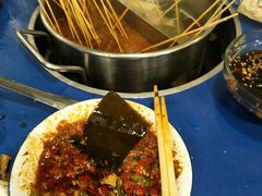 -马路边边串串香形象店(磐石路店)