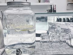 -UNI UNI(环亚凯瑟琳店)