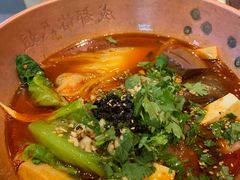 -成都你六姐·牛肉冒菜(城市集市合生汇店)