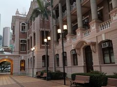 -香港大学
