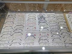 -广州宝岛眼镜武汉和光眼镜市场西区店