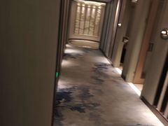 -浅深(世茂滨江精品店)