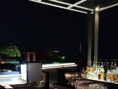 -瑰丽酒店·海吧·天际下午茶·现场DJ·天台酒吧