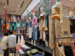 -优衣库(深圳万象天地旗舰店)