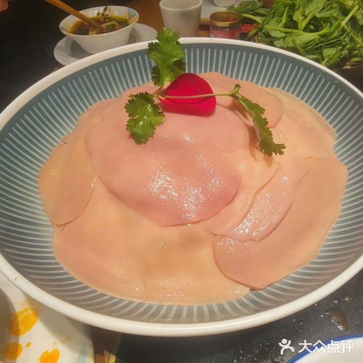 永川的火锅抗霸子之一“晓秧锅”必须🉐有它！