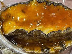 浇汁鲍鱼-老东镇啤酒屋海鲜加工·蒸汽海鲜·海鲜烧烤(台东店)