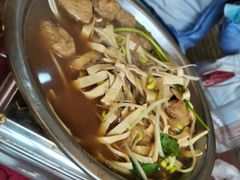 牛肉元子锅仔-堤角王师傅牛骨头