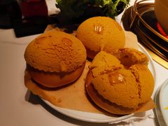 领鲜菠萝包-领鲜天下·焗海鲜·花胶鸡(天目里店)