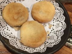 -老牌坊云南鱼豆花火锅(爱建店)