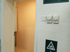 -笔架山庄游泳馆