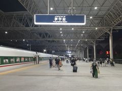 -伊宁站