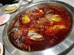 -忘情水鱼头·鲜鱼火锅(滨江中路店)