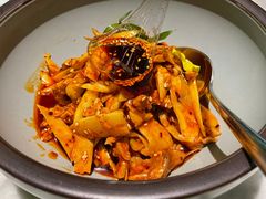 敲糖棒棒鸡-辛香汇·现炒川菜(淮海路百盛店)