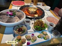 -瓜西西重庆火锅(花溪店)