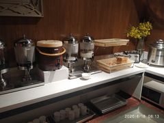 -缦咖电竞酒店(北京鸟巢红军营地铁站店)
