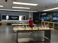 -华为授权体验店(中山公园来福士)