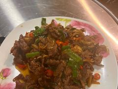 酸竹笋牛肉-迎懿餐厅