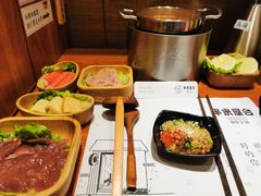 -独食火锅·半米屋台(直营总店)