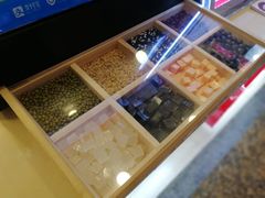 -沪上阿姨·精选茶饮(桃源友嘉购物广场店)