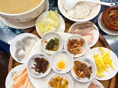 -桥香园云南过桥米线(金马碧鸡店)