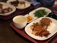 -了凡油鸡饭·面(台北101店)
