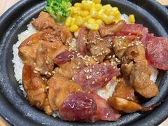 销魂鸡扒煲-米国现煲煲仔饭(塔子湖店)