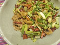 -香巴拉云南餐厅(华莱坞店)