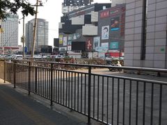 -资和信百货商场